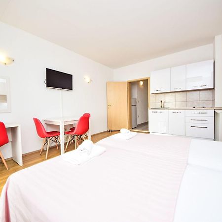 Apartment Mira-1 By Interhome Makarska Ngoại thất bức ảnh